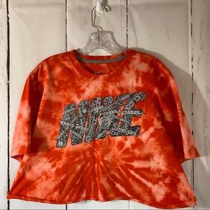 Nike Crop Top